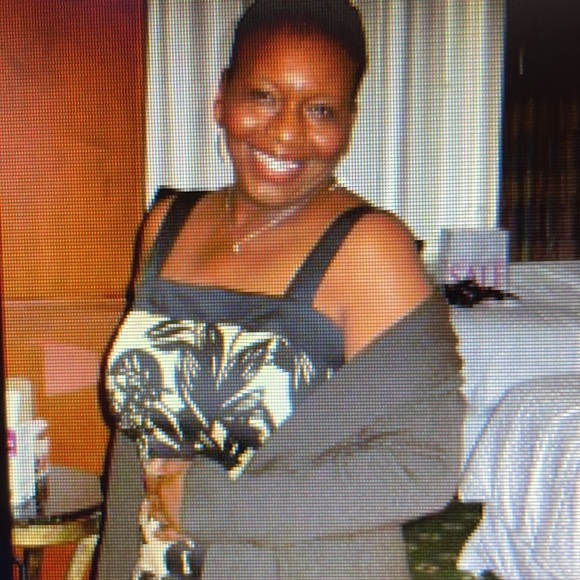 Meet your Posher, Wanda - Picture 2 of 2